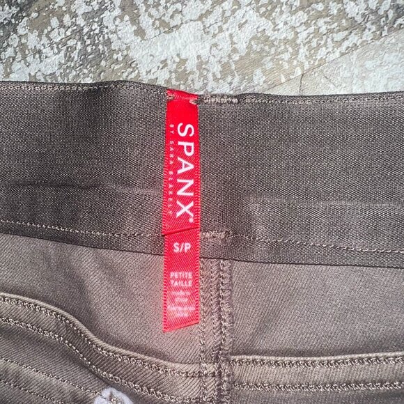 Spanx Women's Twill Skinny Pants Cargo Pockets Size S Petite - Picture 3 of 6